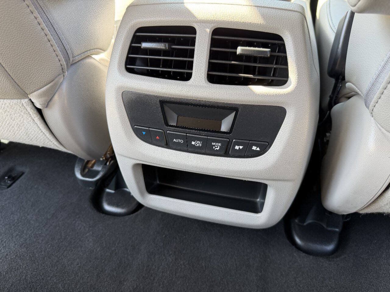Used 2017 Honda Pilot EX-L image 24
