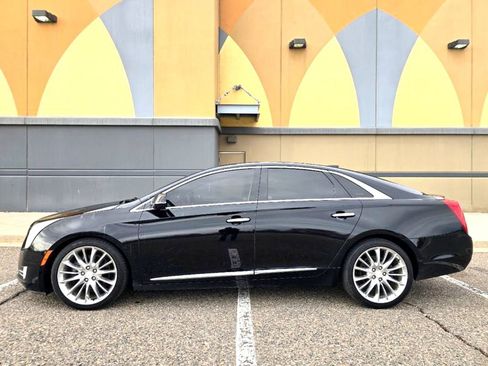 Used 2016 Cadillac XTS Vsport Platinum image 2
