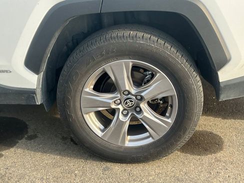 Certified 2025 Toyota RAV4 XLE image 5