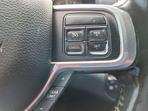 Used 2022 RAM 2500 Laramie AWD/4WD image 24