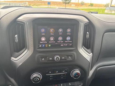Certified 2022 Chevrolet Silverado 1500 Custom Trail Boss w/ LPO, Dark Essentials Package AWD/4WD image 19