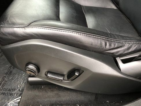 Used 2018 Volvo XC90 T5 Momentum w/ Convenience Package image 14