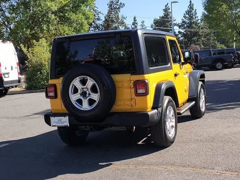 Used 2020 Jeep Wrangler Sport AWD/4WD image 8