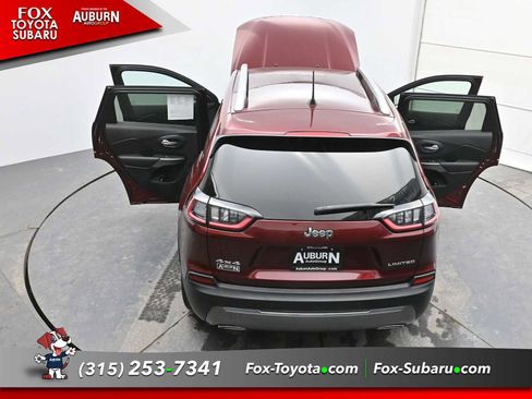 Used 2019 Jeep Cherokee Limited image 33