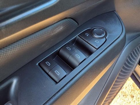 New 2026 Chevrolet Equinox EV LT image 13