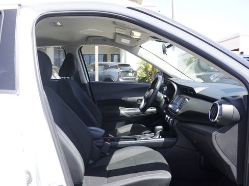 Used 2024 Nissan Kicks SV FWD image 16