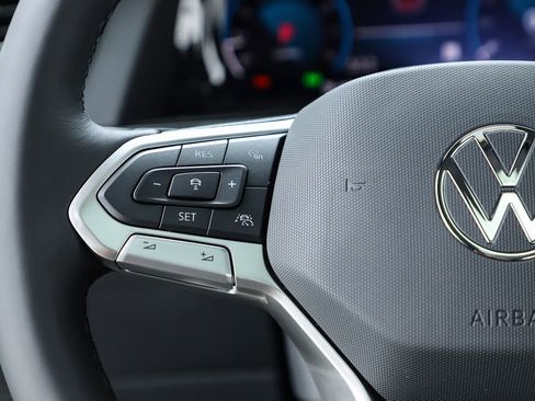 New 2026 Volkswagen Atlas Cross Sport SEL Premium R-Line image 22