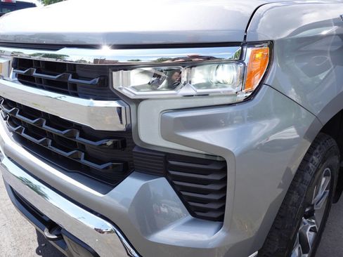 Used 2023 Chevrolet Silverado 1500 LT AWD/4WD image 55