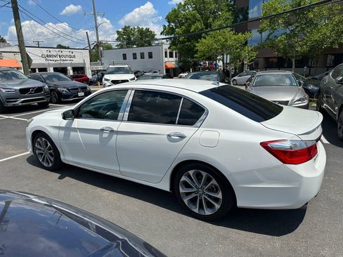 Used 2014 Honda Accord Sport image 11