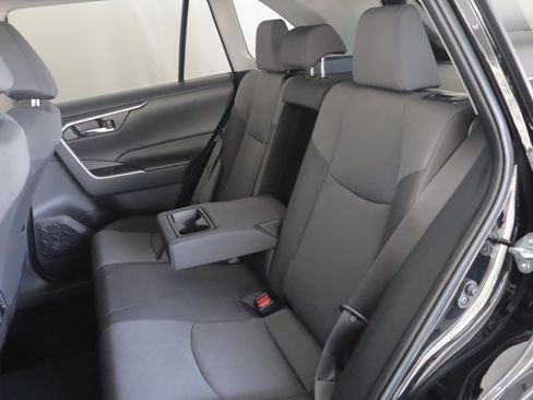 Used 2025 Toyota RAV4 XLE w/ Convenience Package AWD/4WD image 9