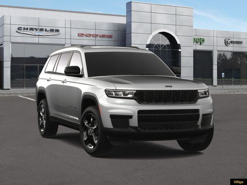 New 2025 Jeep Grand Cherokee L Altitude image 16