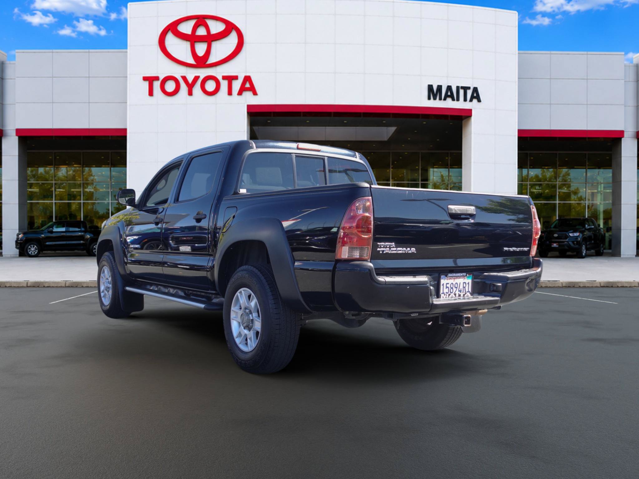 Used 2014 Toyota Tacoma PreRunner w/ Convenience Package RWD image 5