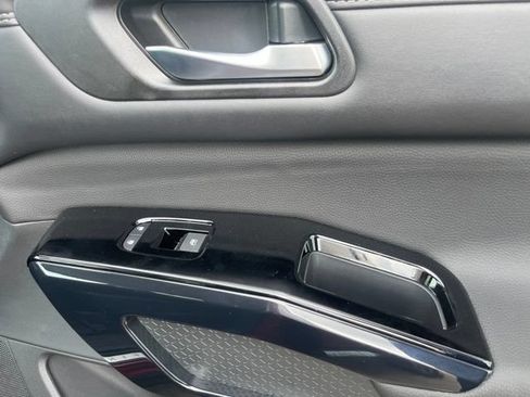 New 2026 Nissan Pathfinder Platinum FWD image 21