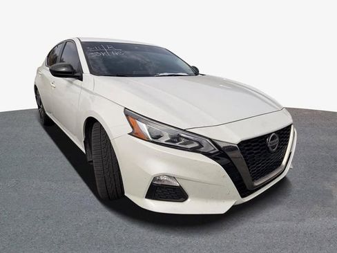 Used 2022 Nissan Altima 2.5 SR image 4