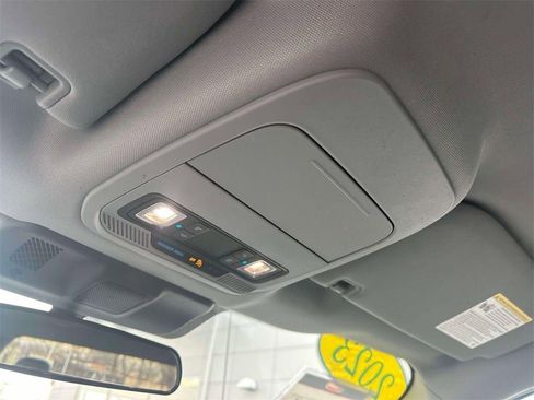 Used 2023 Ford F150 XLT image 32