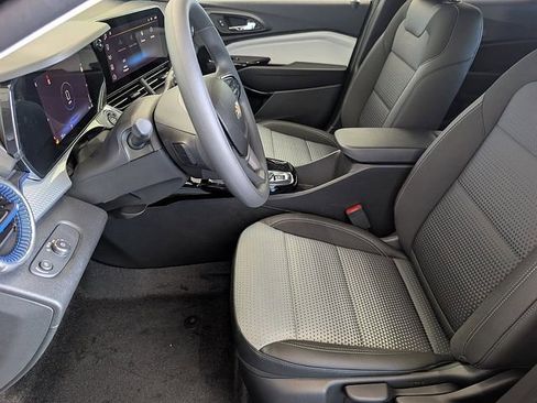 New 2026 Chevrolet Trax LT image 17