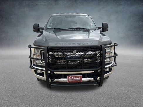 Used 2019 Ford F250 XLT w/ XLT Value Package image 9