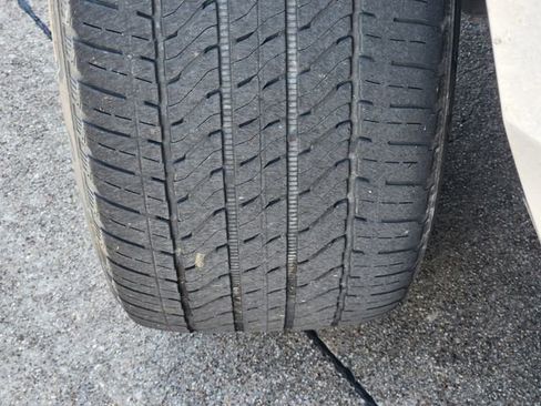 Used 2023 GMC Yukon Denali w/ LPO, Floor Liner Package AWD/4WD image 11