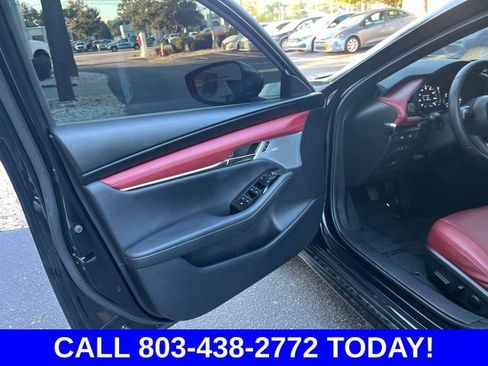 Used 2026 MAZDA MAZDA3 2.5 S Hatchback w/ Premium Pkg FWD image 5