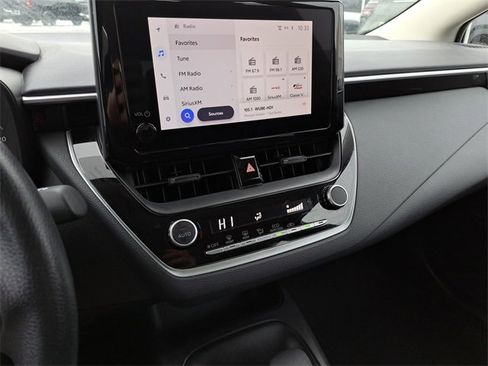 Used 2024 Toyota Corolla LE image 6