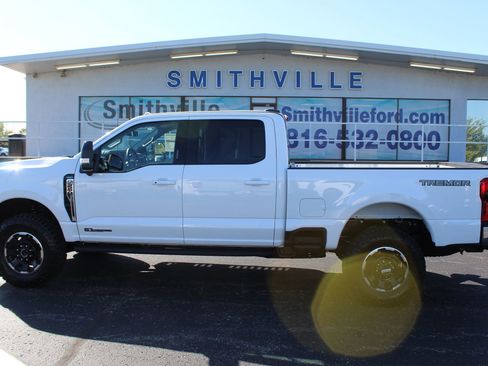 New 2026 Ford F250 Lariat w/ Tremor Off-Road Package image 2