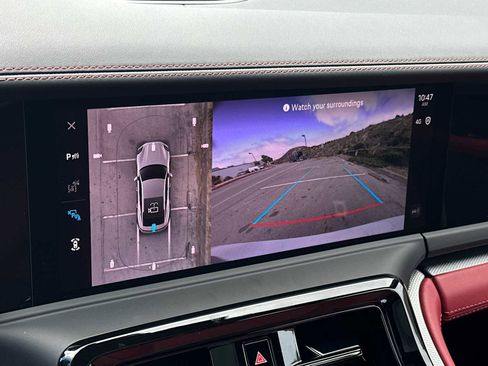 Certified 2025 Porsche Panamera image 18