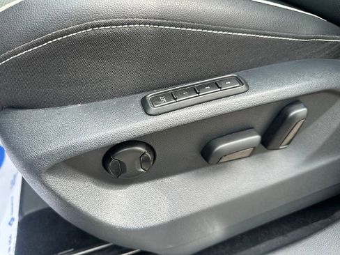 Certified 2022 Volkswagen Tiguan SEL R-Line AWD/4WD image 4