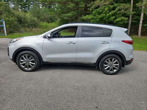 Used 2020 Kia Sportage S w/ S Premium Package AWD/4WD image 2
