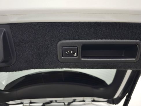 Used 2017 Lexus RX 350 AWD image 8