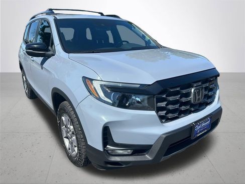 Used 2023 Honda Passport TrailSport image 5