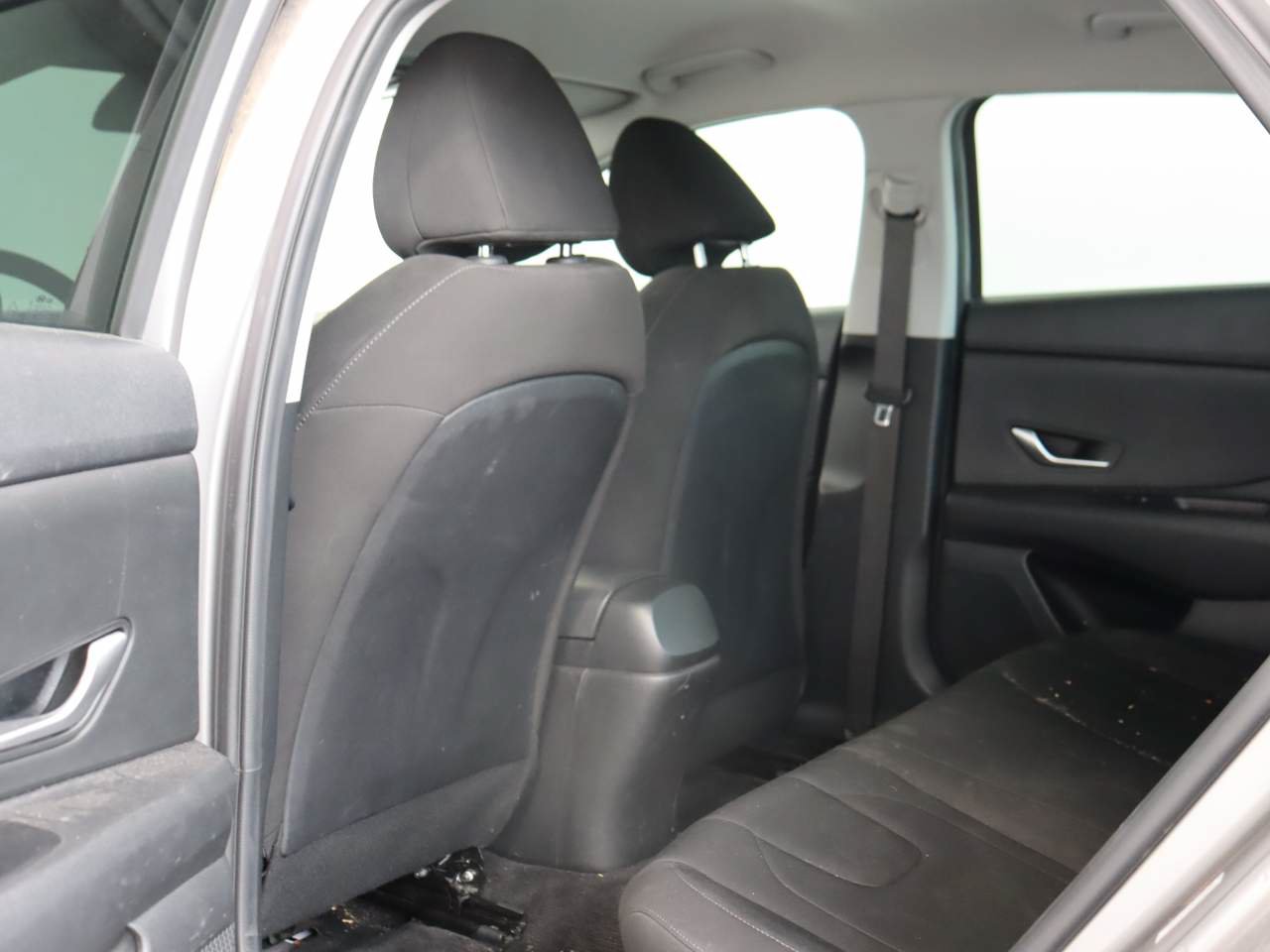 Used 2023 Hyundai Elantra SEL FWD image 14