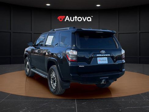 Used 2021 Toyota 4Runner SR5 image 3