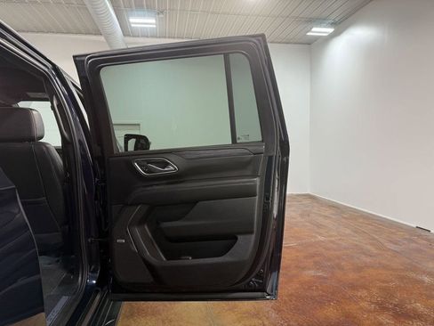 Used 2024 GMC Yukon XL SLT image 64