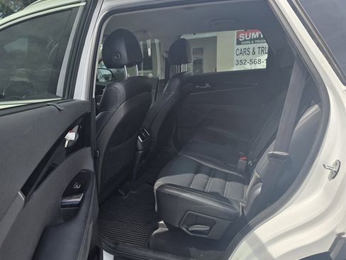 Used 2018 Kia Sorento EX FWD image 36