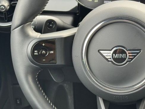 Used 2023 MINI Cooper S image 19