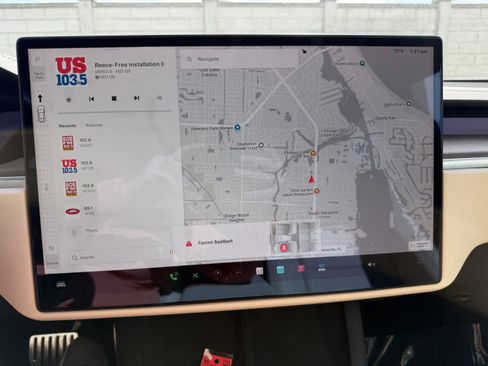 Used 2022 Tesla Model S image 20