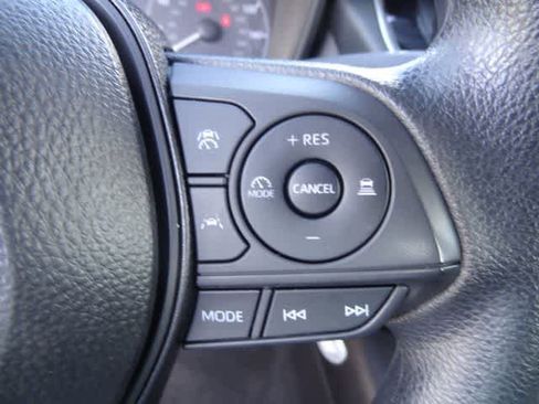 Certified 2025 Toyota Corolla LE FWD image 17