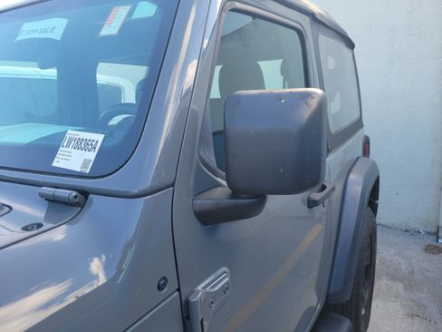 Used 2020 Jeep Wrangler Sport AWD/4WD image 6