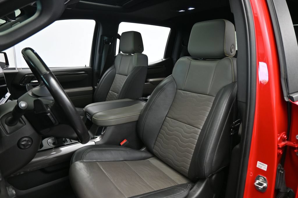 Used 2023 Chevrolet Silverado 1500 ZR2 w/ Technology Package AWD/4WD image 10