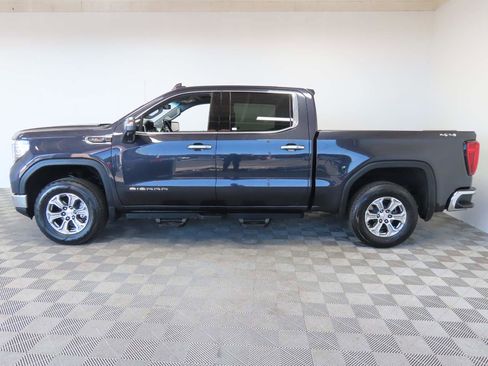 Used 2025 GMC Sierra 1500 SLT image 8
