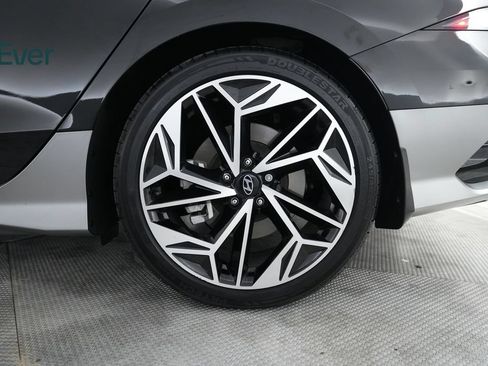 Used 2023 Hyundai Ioniq 6 SEL RWD image 9