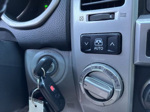 Used 2004 Toyota 4Runner SR5 image 12