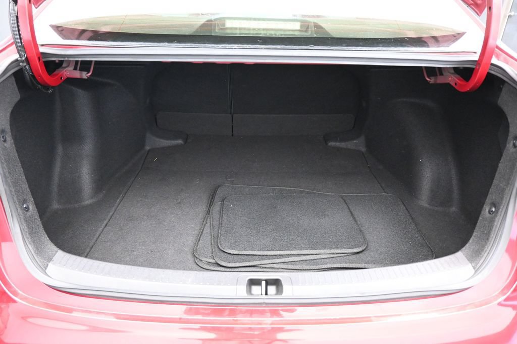 Used 2022 Toyota Corolla LE FWD image 31