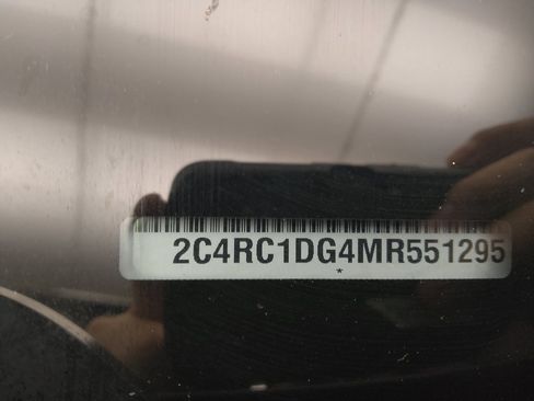 Used 2021 Chrysler Voyager Lxi FWD image 33
