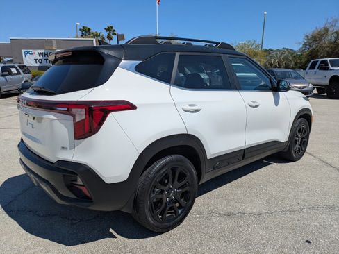 Used 2024 Kia Seltos X-Line AWD/4WD image 4