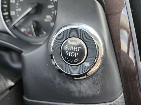 Used 2018 INFINITI Q50 Luxe w/ Essential Package (3.0T Luxe) image 11