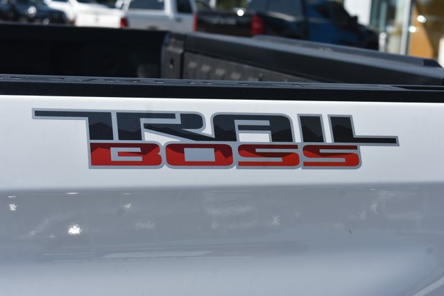 New 2026 Chevrolet Silverado 1500 LT Trail Boss w/ LT Trail Boss Premium Package AWD/4WD image 13