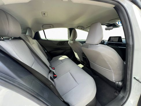 Used 2023 Toyota Prius FWD image 12