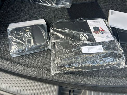 New 2026 Volkswagen Atlas Cross Sport SEL R-Line AWD/4WD image 44