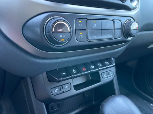 Used 2022 Chevrolet Colorado Z71 image 20